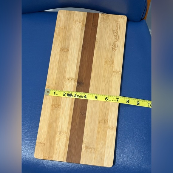 New Harry & David Bamboo Cutting Board - Picture 11 of 12